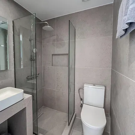 Bed & Breakfast Yaleena Residences