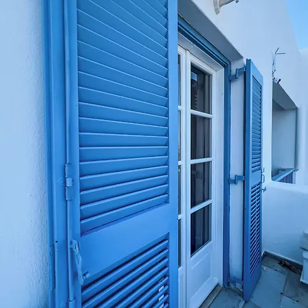 Yaleena Residences Bed & Breakfast 3*