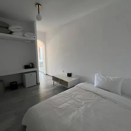 Yaleena Residences לינה וארוחת בוקר *