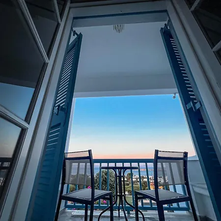 Yaleena Residences לינה וארוחת בוקר *