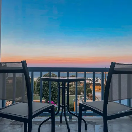 לינה וארוחת בוקר Yaleena Residences