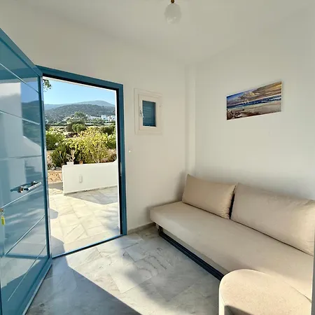 Yaleena Residences Bed & Breakfast Drios