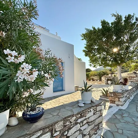 Yaleena Residences לינה וארוחת בוקר