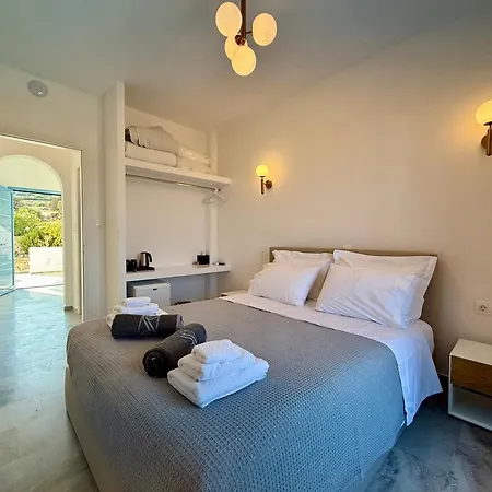 לינה וארוחת בוקר Yaleena Residences